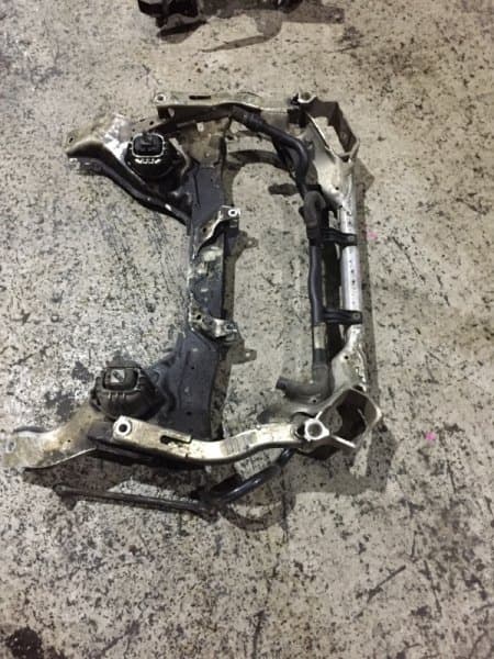 Подрамник BMW 1 E87 N46B20BD 2008 (б/у)