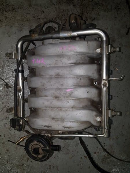 Коллектор впускной Volkswagen Touareg 7L AXQ 2005 (б/у)