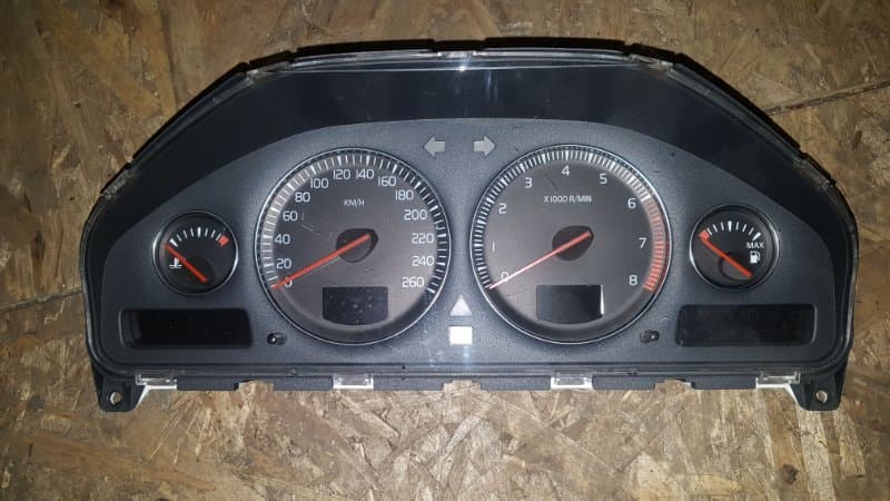 Щиток приборов Volvo XC90 ВНЕДОРОЖНИК B6294T 2003 (б/у)