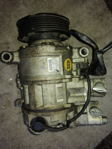 Компрессор кондиционера audi A4 8E B7 2004 (б/у)