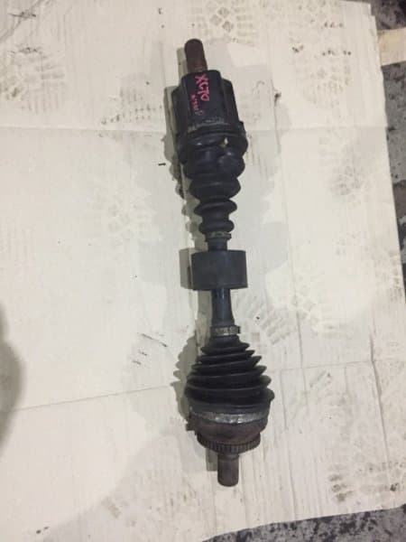 Привод под переборку VOLVO XC70 B5254T2 2007 перед. лев. (б/у)