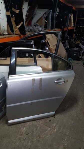 Дверь Volvo s80 СЕДАН B5254T10 2012 задн. лев. (б/у)
