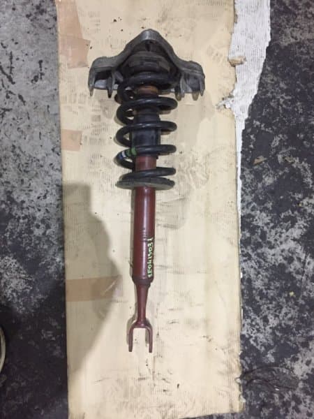 Стойка передняя в сборе AUDI A4 8E B7 2004 перед. (б/у)