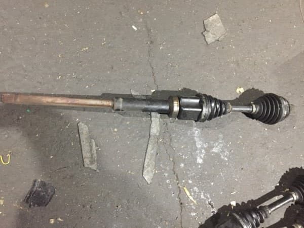 Привод VOLVO S60 B5254T 2004 перед. прав. (б/у)
