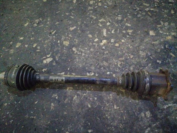 Привод AUDI A4 B7 BWE 2.0T 2007 перед. лев. (б/у)