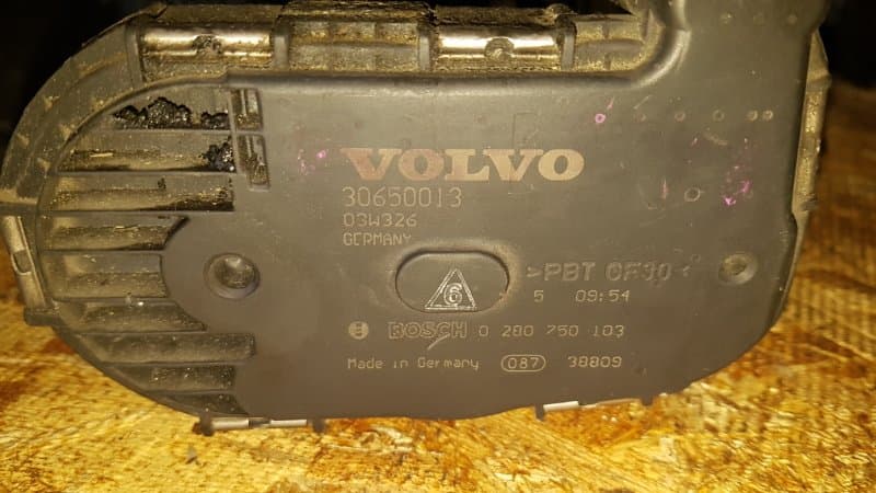 Дроссельная заслонка Volvo (б/у)