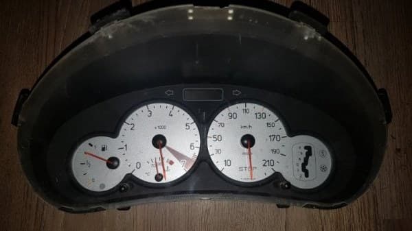 Щиток приборов Peugeot 206 ХЕЧБЕК 2001 (б/у)