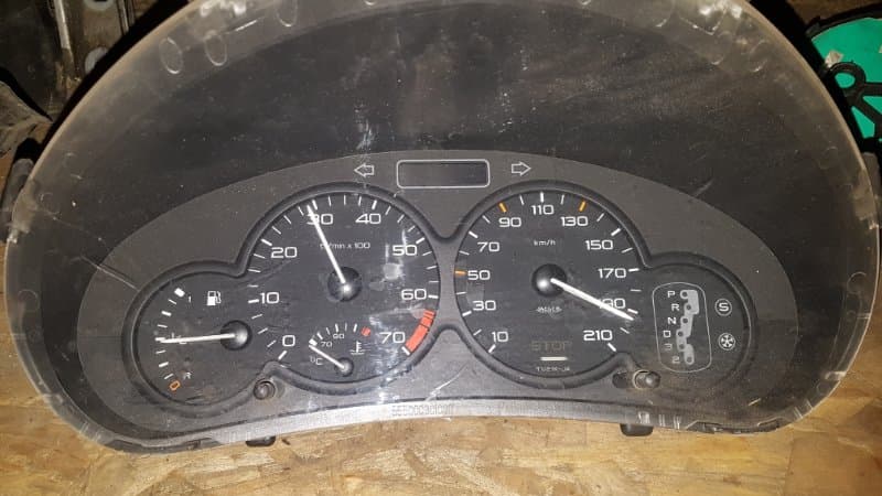 Щиток приборов Peugeot 206 ХЕЧБЕК 2001 (б/у)