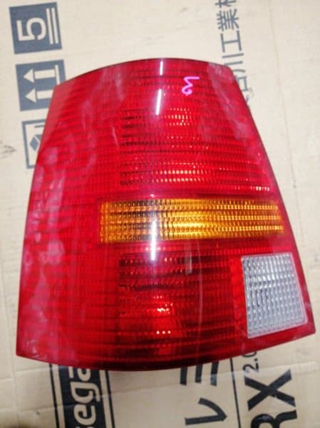 Фонарь Volkswagen Golf 1J5 AVU 2000 задн. лев. (б/у)