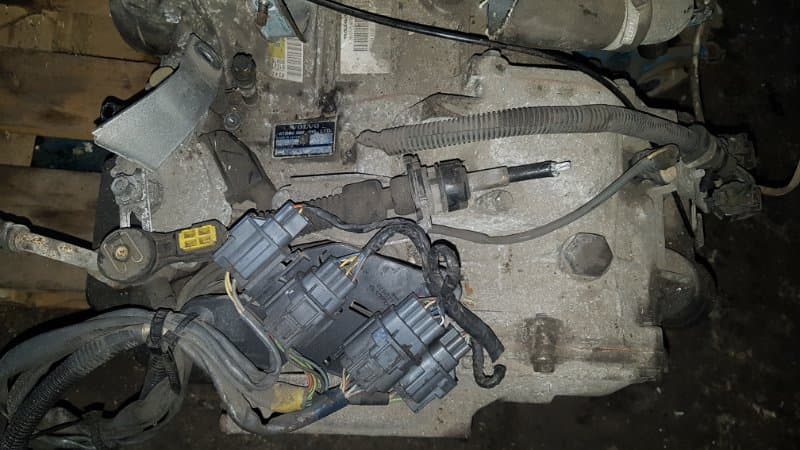 АКПП Volvo V70 УНИВЕРСАЛ B5244S 2004 (б/у)