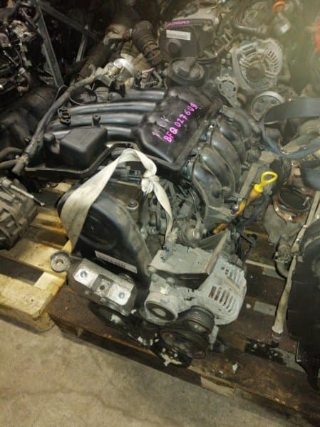 Двигатель Volkswagen Golf 1J BFQ 2002 (б/у)