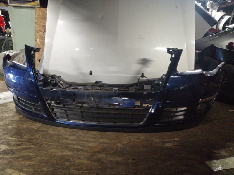 Бампер Volkswagen Passat B6 2005 перед. (б/у)