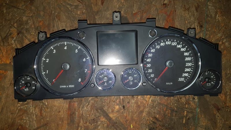 Щиток приборов Volkswagen Touareg 7L BMV 2006 (б/у)