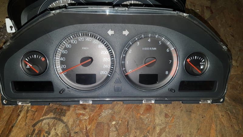 Щиток приборов Volvo S60 SW B5254T2 2005 (б/у)