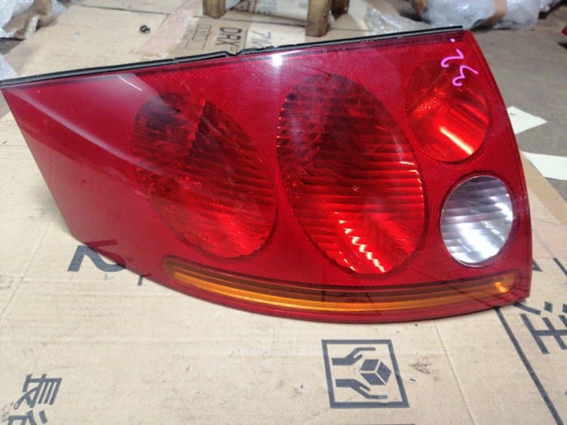 Фонарь Audi TT 8N3 BHE 2005 задн. лев. (б/у)