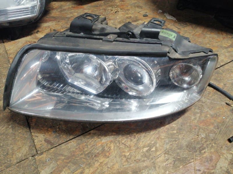 Фара Audi A4 8E5 AMB 2002 перед. лев. (б/у)