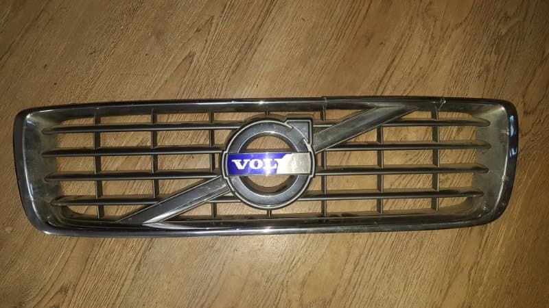 Решетка бампера Volvo s80 СЕДАН B5254T10 2012 перед. (б/у)