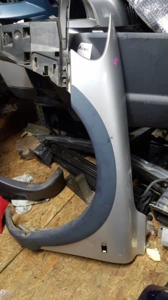 Крыло Volvo XC70 УНИВЕРСАЛ 2.5 2006 перед. лев. (б/у)
