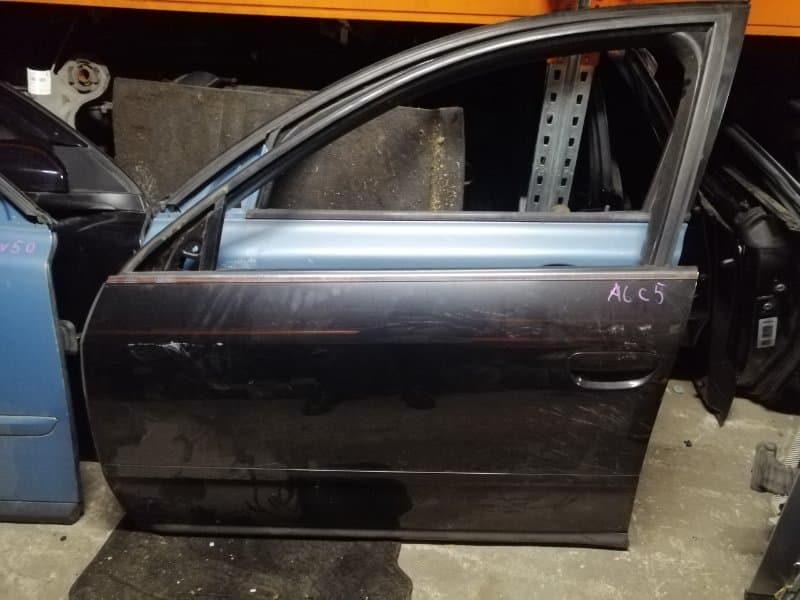 Дверь Audi A6 С5 перед. лев. (б/у)