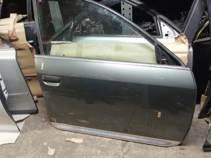 Дверь Audi A6 Allroad 4B BES 2003 перед. прав. (б/у)