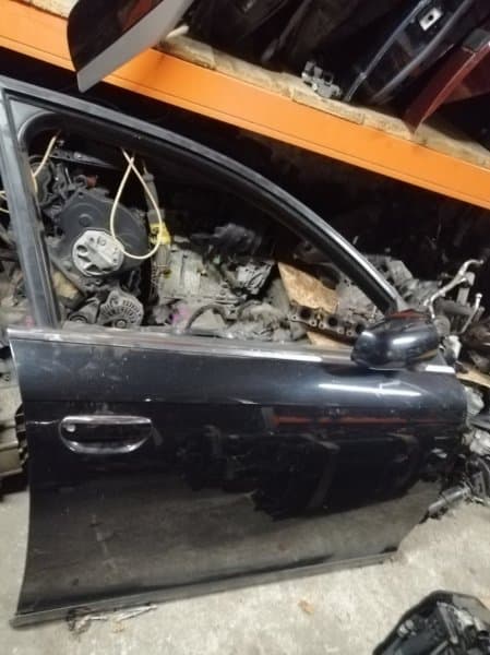 Дверь Audi A6 C6 перед. прав. (б/у)
