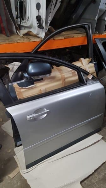 Дверь Volvo S40 2005 перед. прав. (б/у)