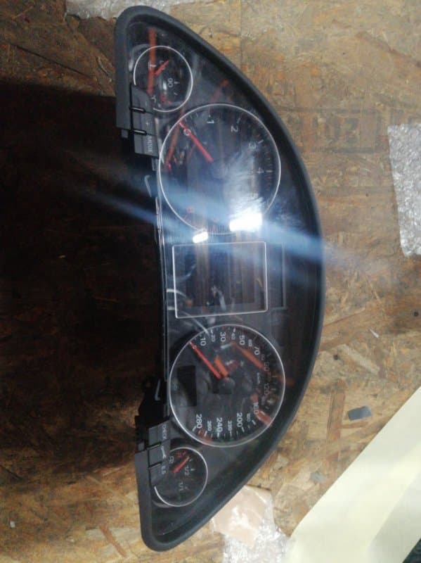 Щиток приборов Audi A4 8ED BWE 2006 (б/у)