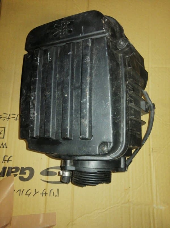 Корпус воздушного фильтра Audi A3 8P 2.0 2004 (б/у)