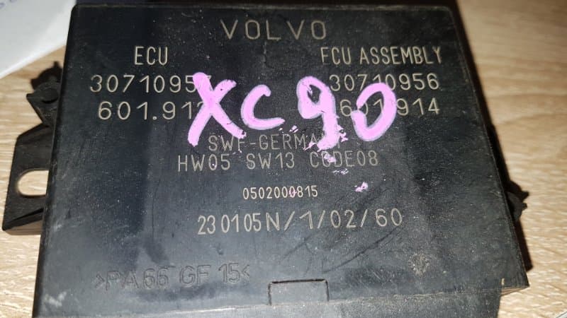 Блок управления парктрониками Volvo XC90 ВНЕДОРОЖНИК (б/у)