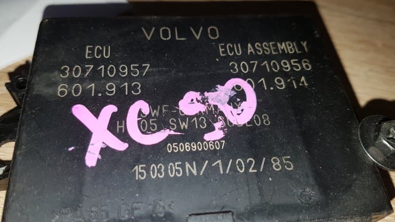 Блок управления парктрониками Volvo XC90 ВНЕДОРОЖНИК (б/у)