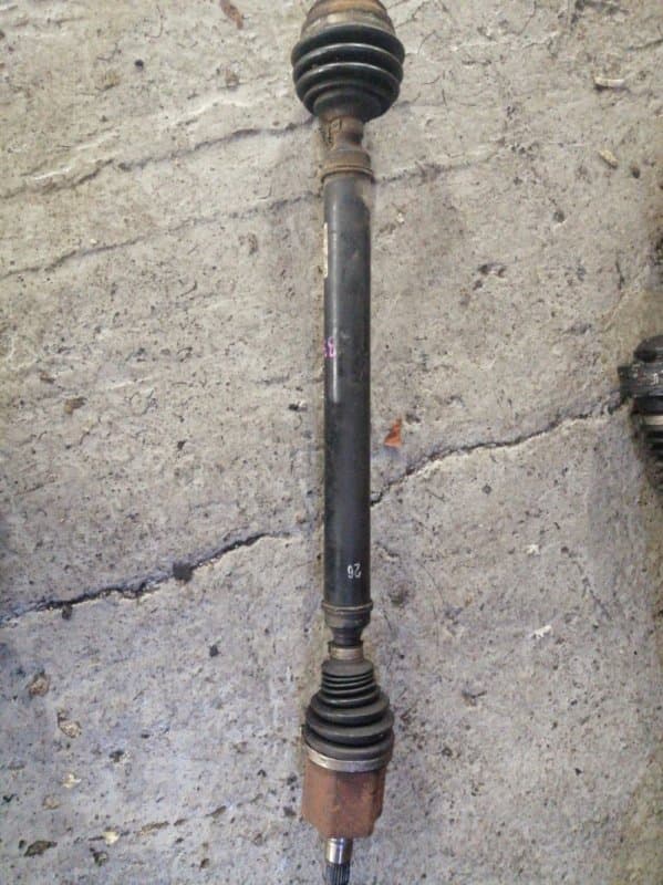 Привод Volkswagen Jetta 5 2005 перед. прав. (б/у)