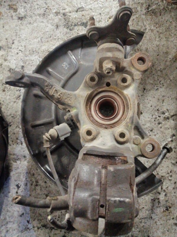 Кулак Volkswagen Touran 1T2 BLG 2007 перед. прав. (б/у)