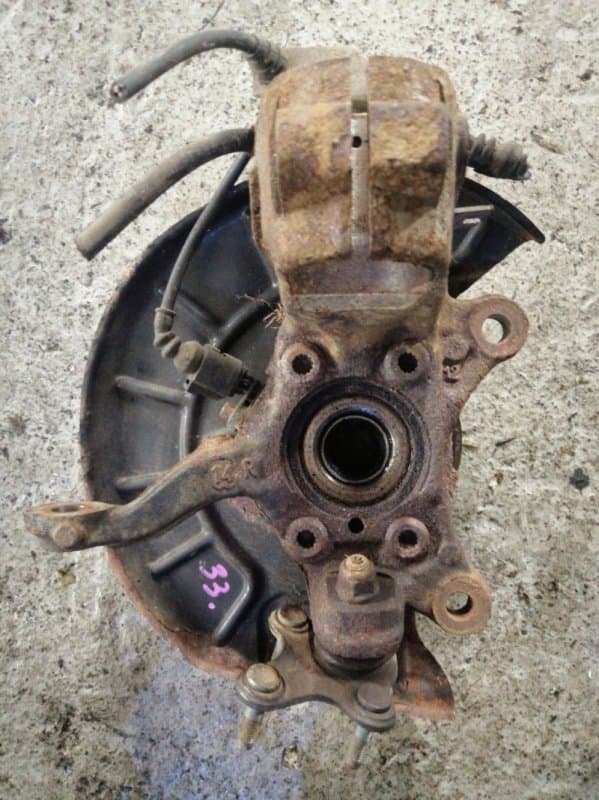 Кулак Volkswagen Jetta 5 BMY перед. лев. (б/у)