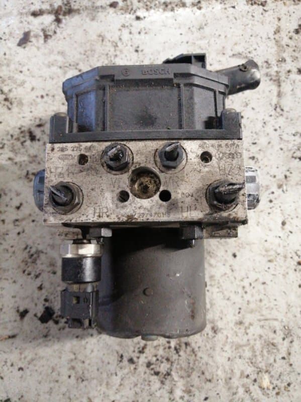 Блок abs Audi A4 8E2 AMB 2003 (б/у)