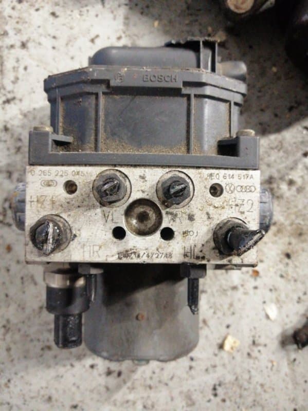 Блок abs Audi A4 8E2 AMB 2004 (б/у)