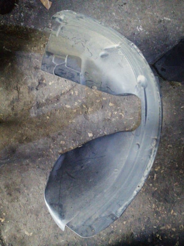 Подкрылок Volvo C30 MK B4204S3 2012 перед. лев. (б/у)