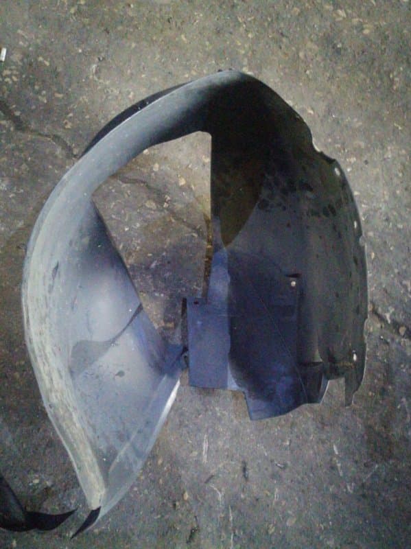 Подкрылок Volvo S60 SW B5254T2 2005 перед. прав. (б/у)