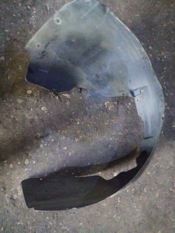 Подкрылок Audi A4 8E5 AMB 2003 перед. лев. (б/у)