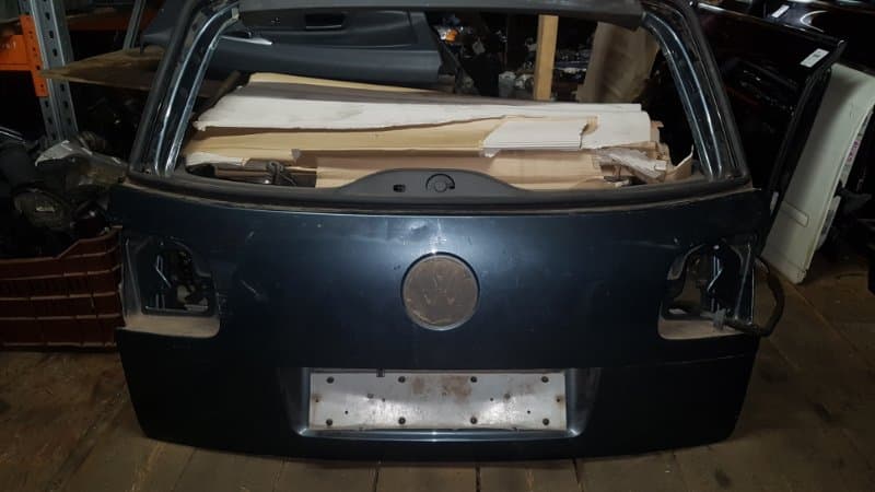 Крышка багажника Volkswagen Touareg 2004 (б/у)