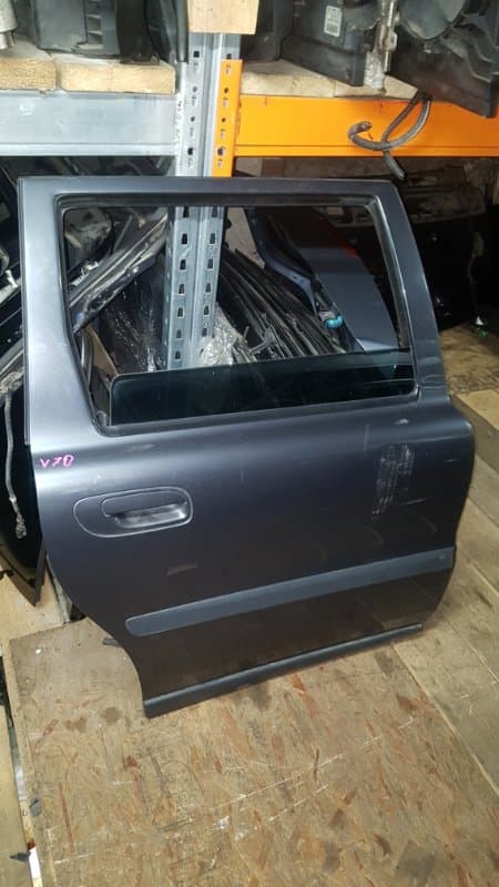 Дверь Volvo V70 УНИВЕРСАЛ B5244T3 2002 задн. прав. (б/у)