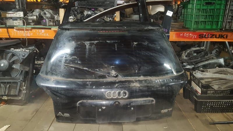 Крышка багажника AUDI A3 8L задн. (б/у)
