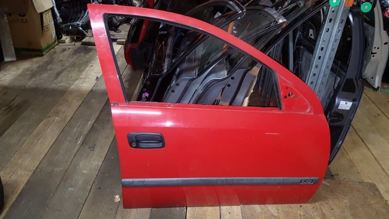 Дверь Opel Astra G 2002 перед. прав. (б/у)