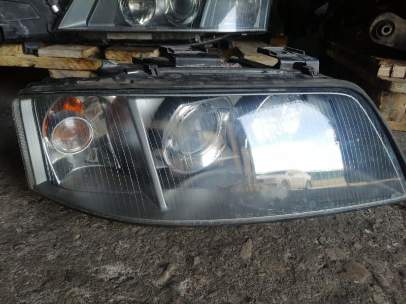 Фара Audi A6 C5 ALLROAD 2000 перед. прав. (б/у)
