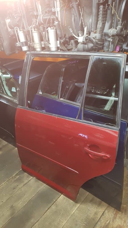 Дверь Volkswagen Touran 1T задн. лев. (б/у)