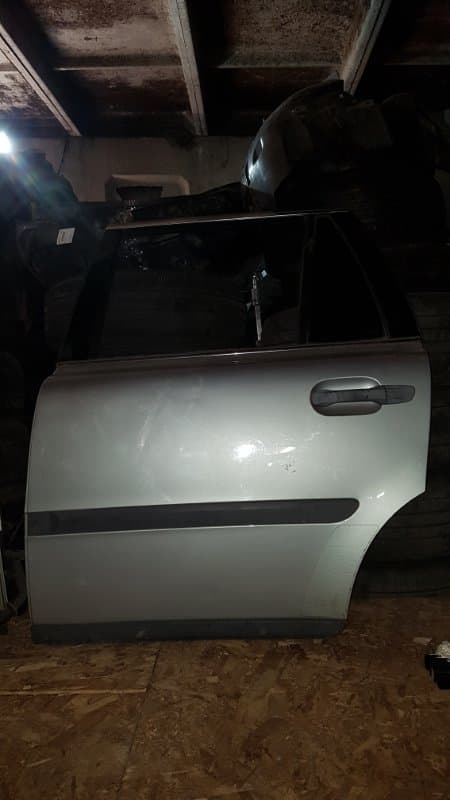 Дверь Volvo XC90 2005 задн. лев. (б/у)