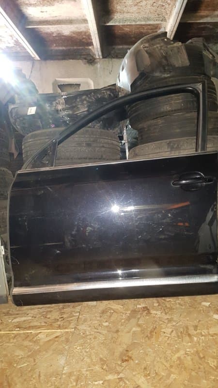 Дверь Volkswagen Touareg 2006 перед. лев. (б/у)