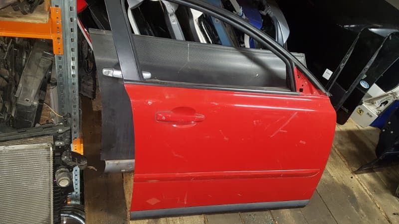 Дверь Volvo S40 2004 перед. прав. (б/у)