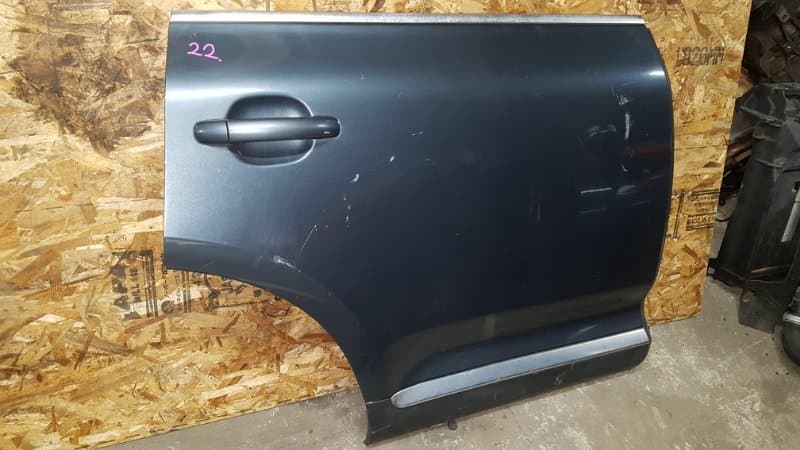 Дверь Volkswagen Touareg 2004 задн. прав. (б/у)