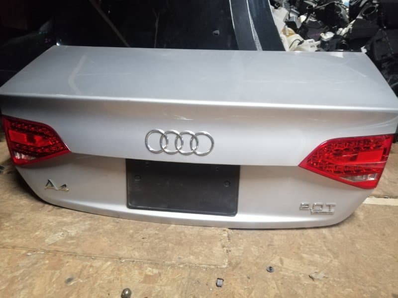 Крышка багажника Audi A4 B8 (б/у)