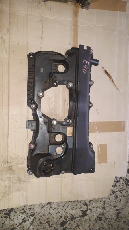 Крышка клапанов BMW 1 E81 E82 E87 E88 N46B20 2004 (б/у)